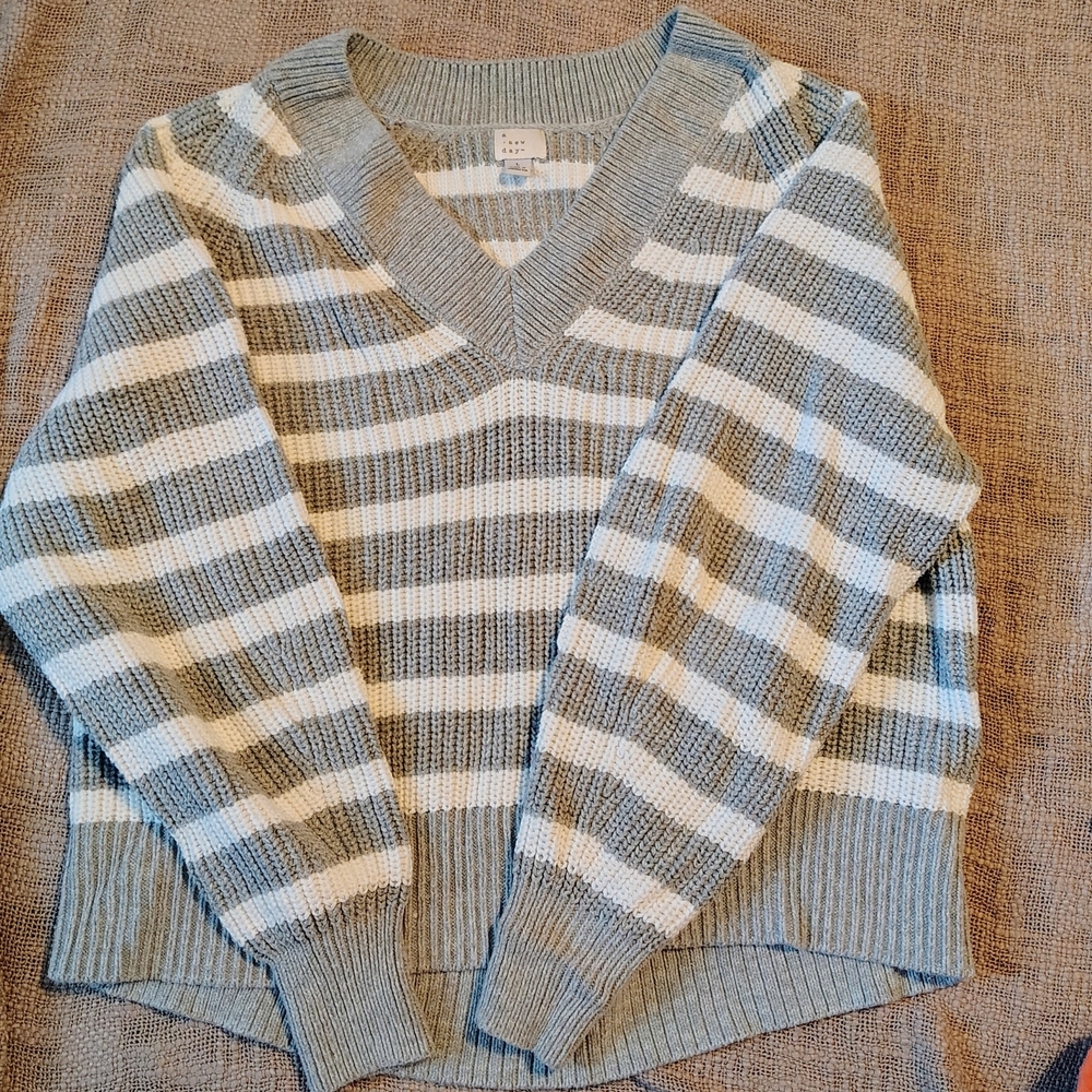 a new day Striped Gray and White V-Neck Sweater